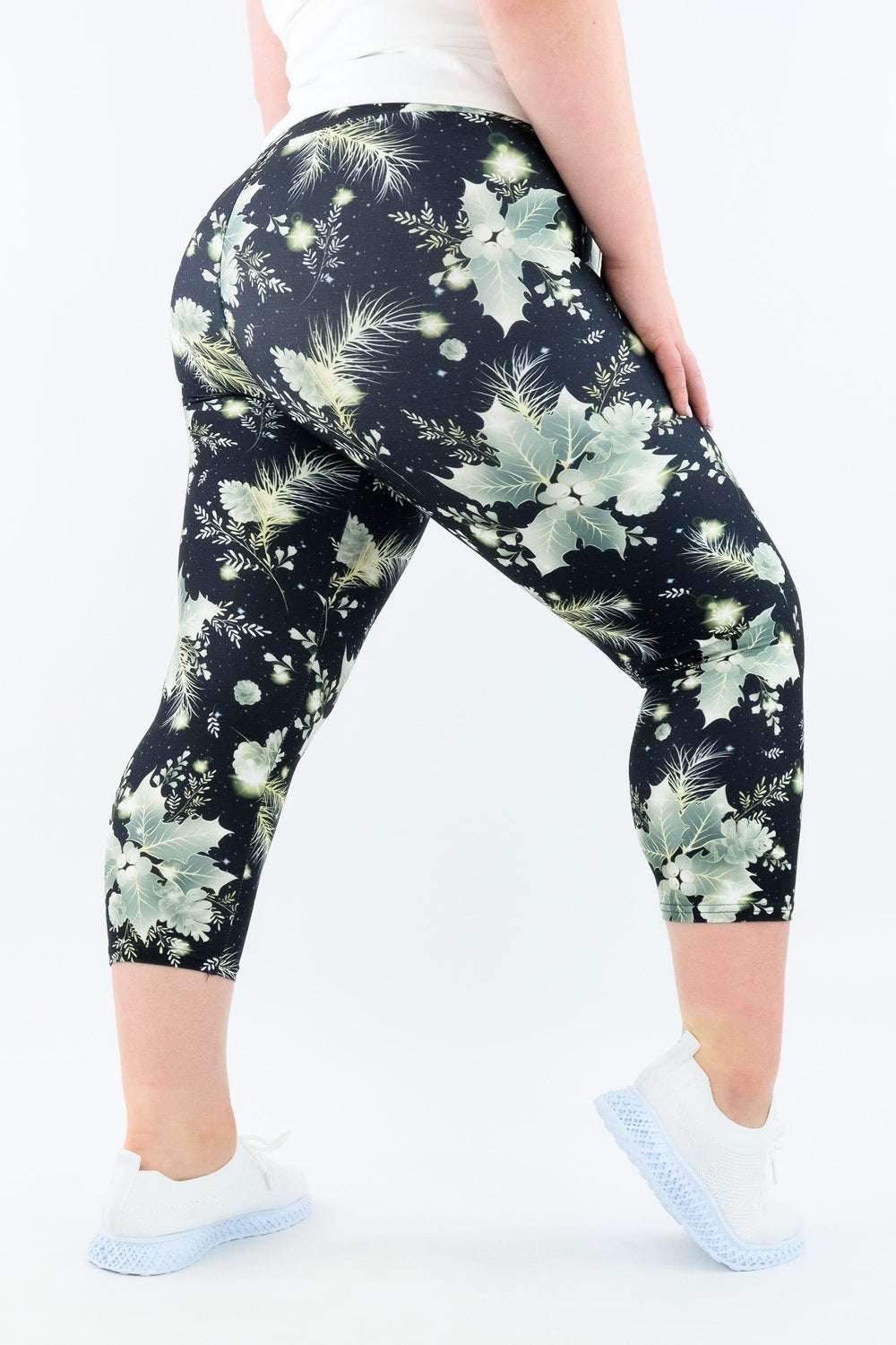 Christmas Twinkle - Casual - Capri Leggings Casual Capri Leggings Pawlie