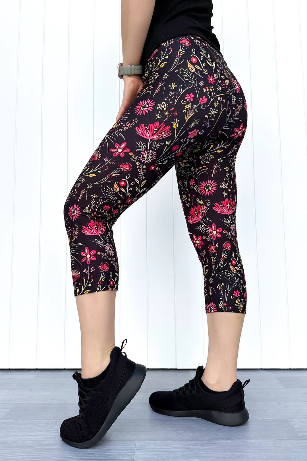 Whiskers & Wildflowers - Casual - Capri Leggings