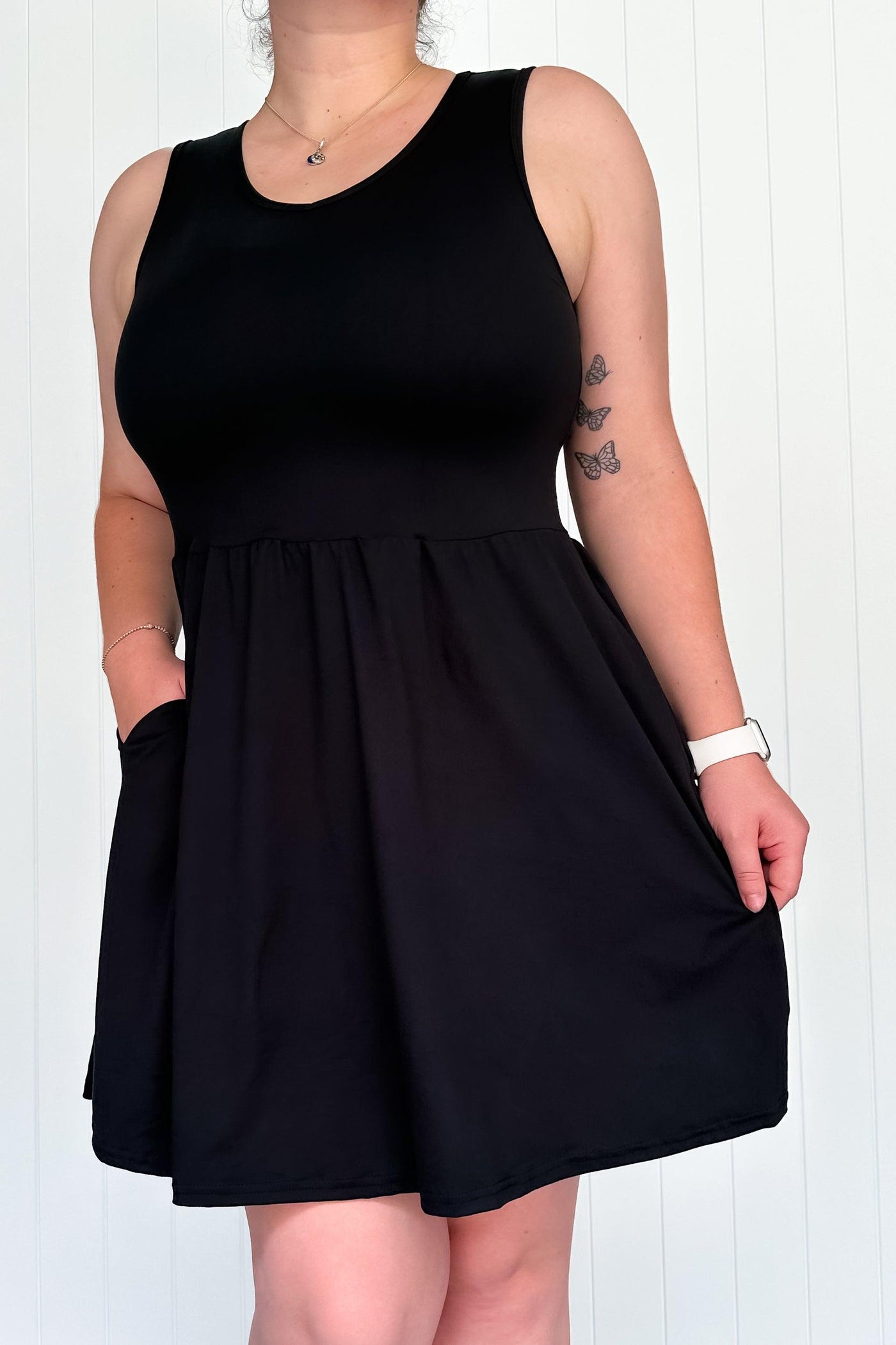 Black - Sleeveless Mini Dress - Pockets