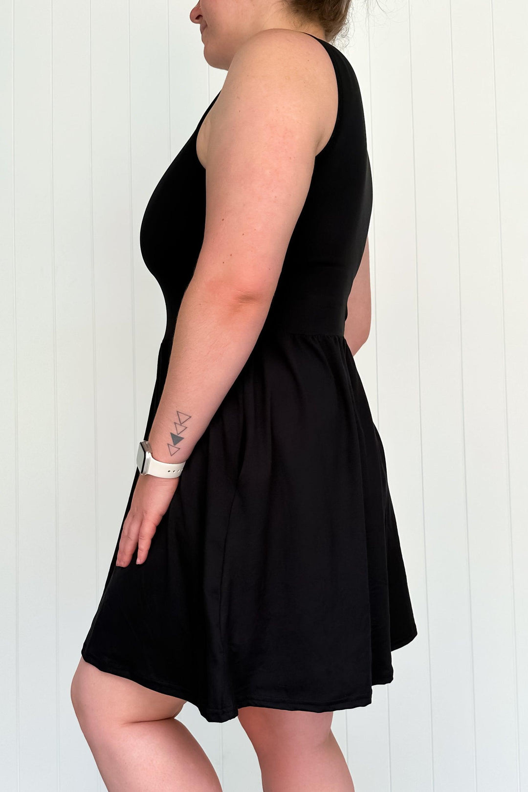 Black - Sleeveless Mini Dress - Pockets