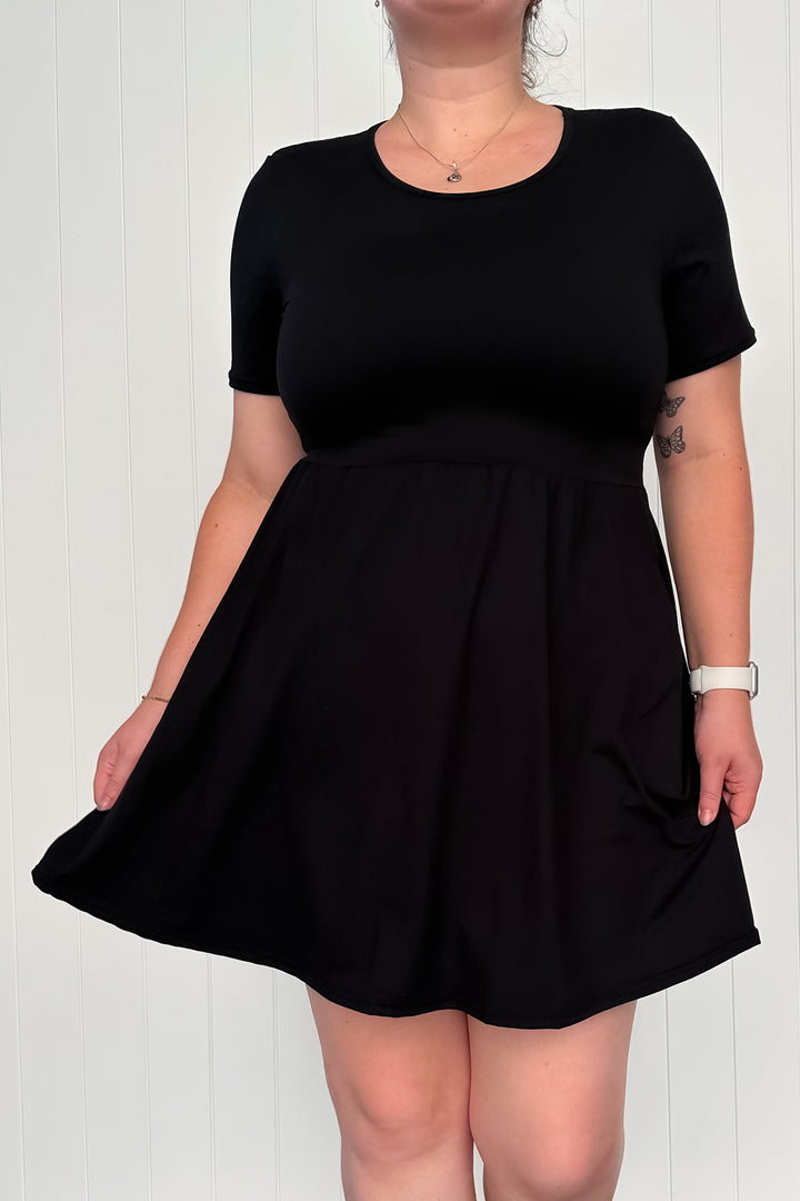 Black - Mini Dress - Short Sleeve - Pockets