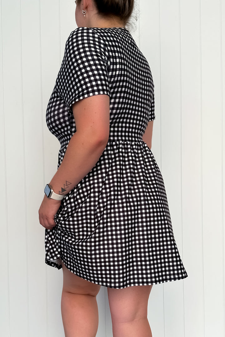 Gingham OG - Mini Dress - Short Sleeve - Pockets