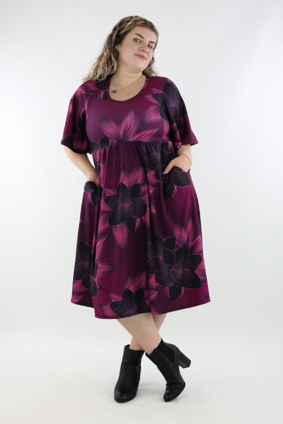 Burgundy Flower - Midi Length Dress - Mid Sleeve - Pockets - Pawlie