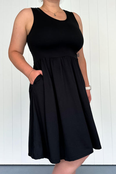 Black - Sleeveless Knee Length Dress - V-neck - Side Pockets