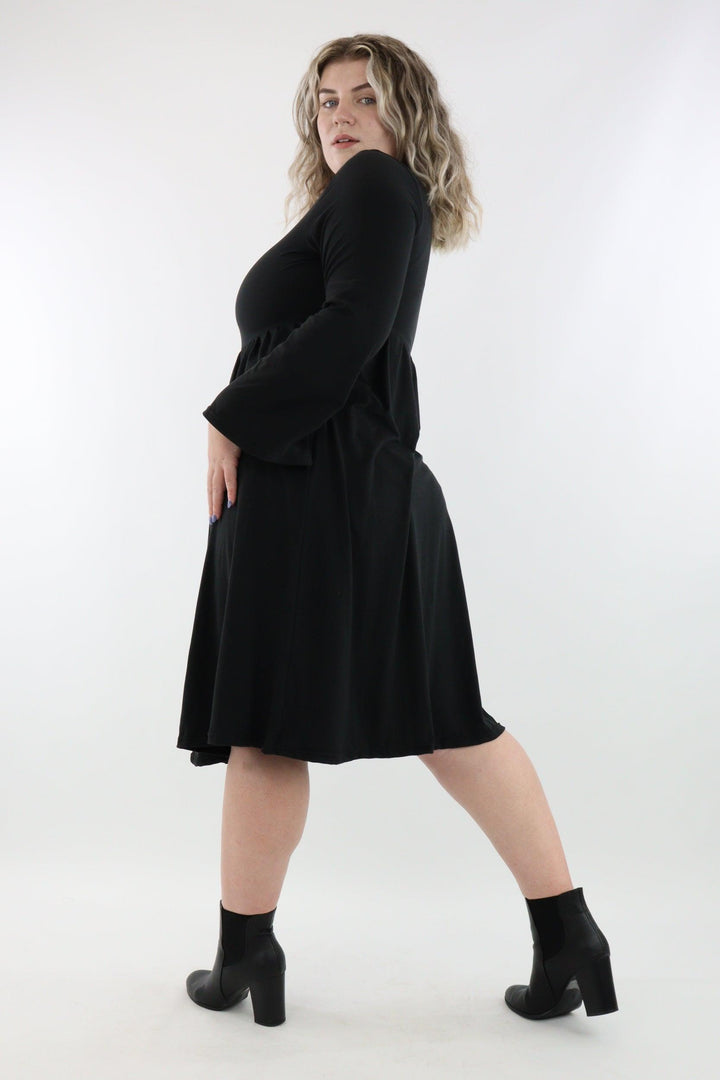 Black - Midi Length Dress - Bell Sleeve - Pockets - Pawlie