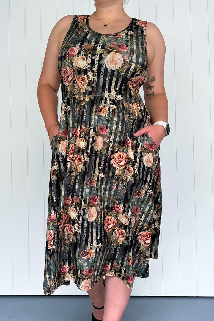 Heritage Rose - Sleeveless Midi Dress - Pockets