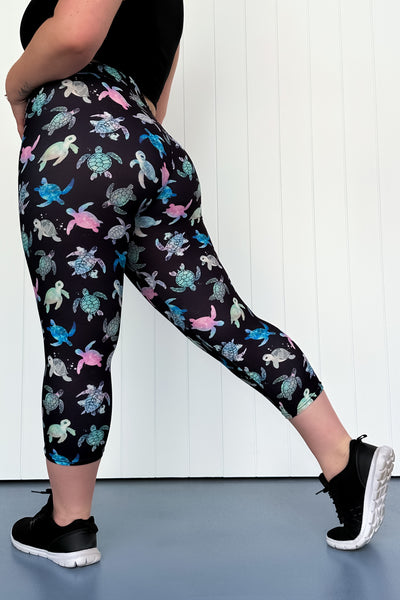 Majestic Turtles - Casual - Capri Leggings