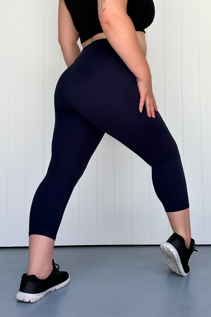 Plain Navy - Casual - Capri Leggings