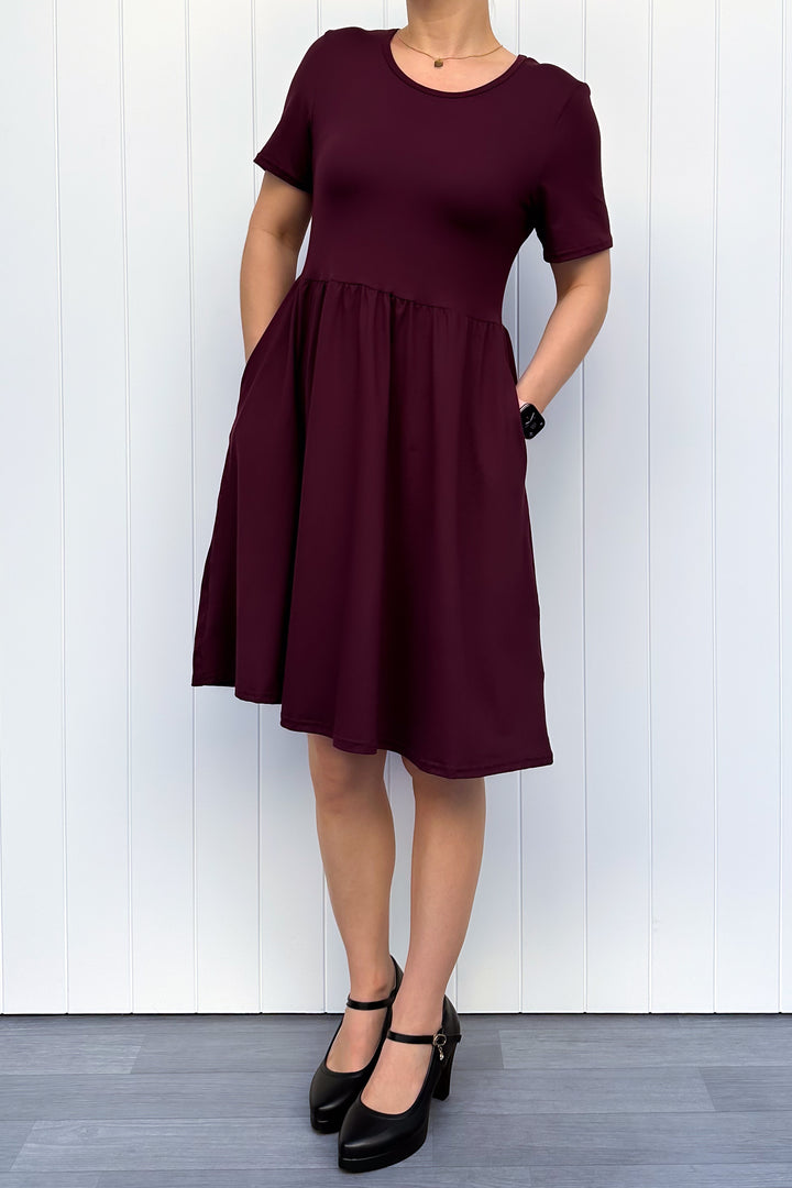 Plum - Knee Length Dress - Short Sleeve - Pockets