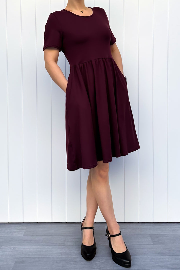 Plum - Knee Length Dress - Short Sleeve - Pockets