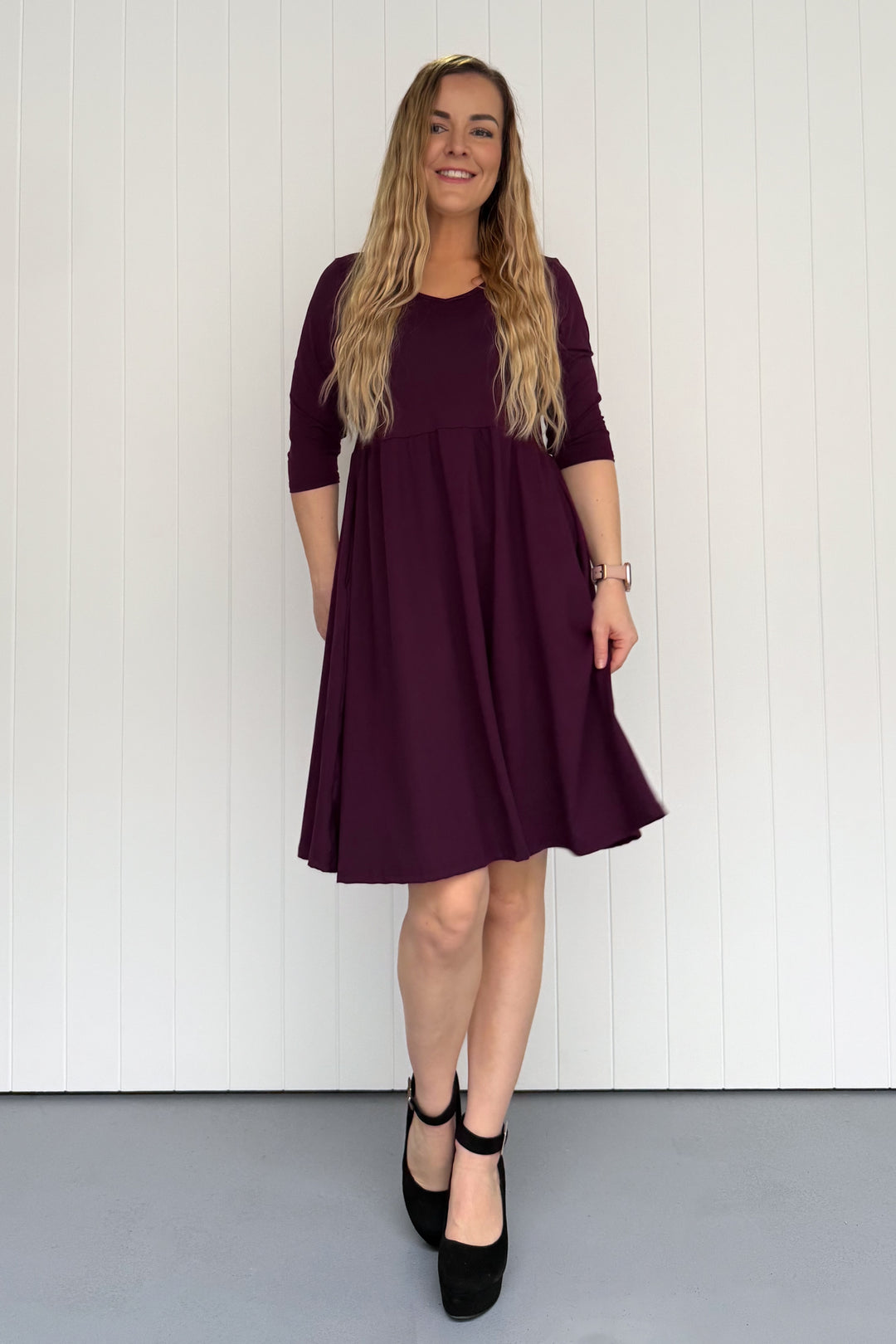Plum - 3/4 Sleeve - Knee Length Dress - Pockets
