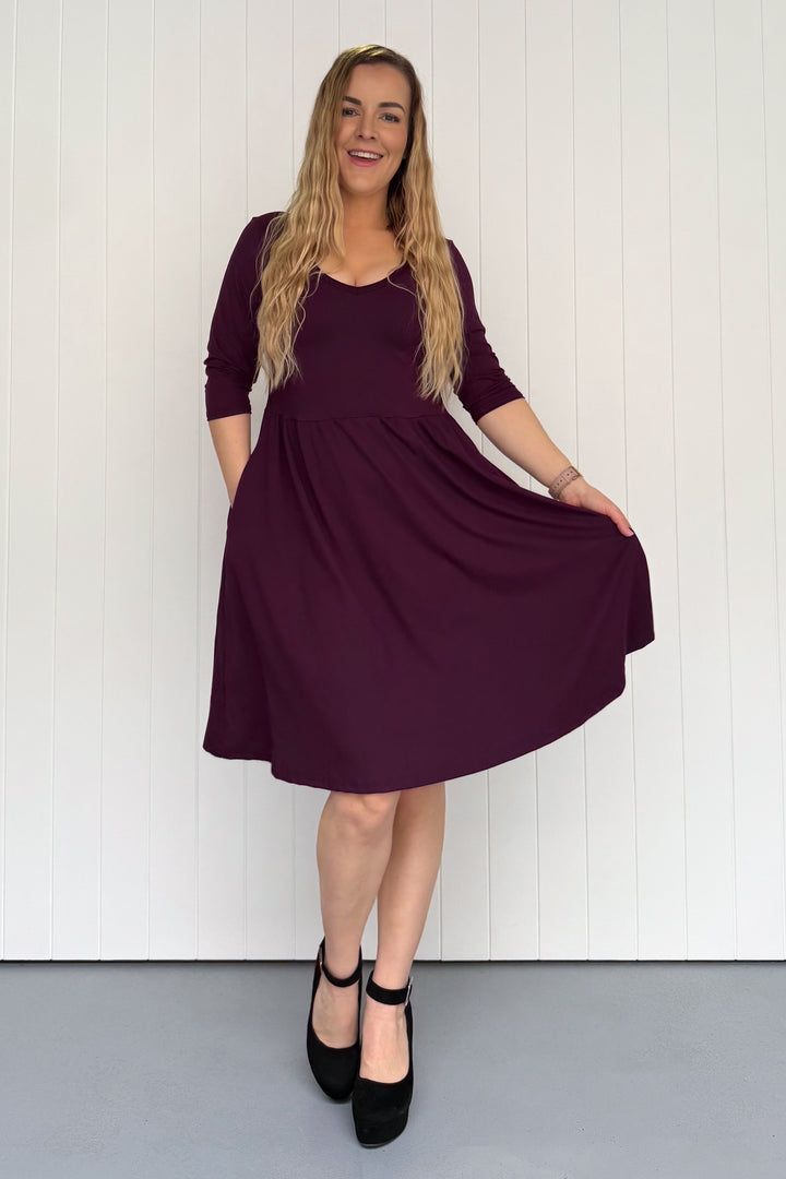 Plum - 3/4 Sleeve - Knee Length Dress - Pockets