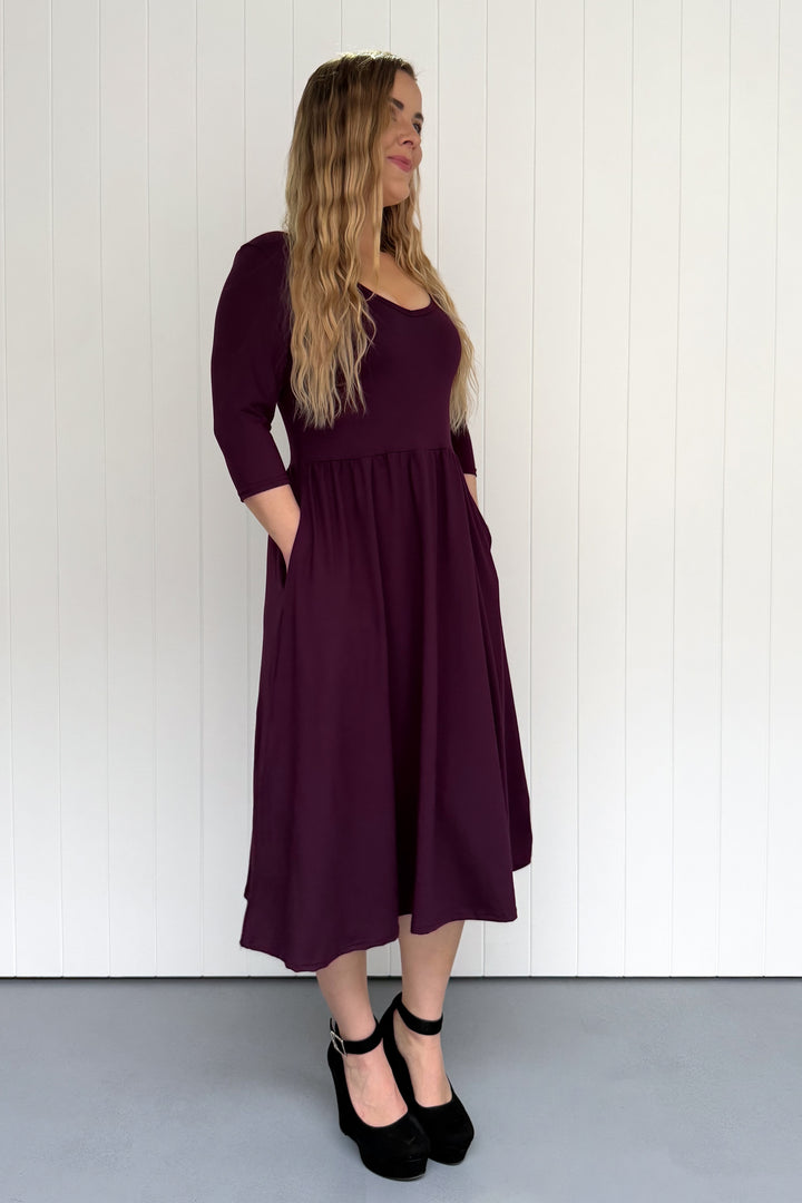 Plum - 3/4 Sleeve - Midi Dress - Pockets