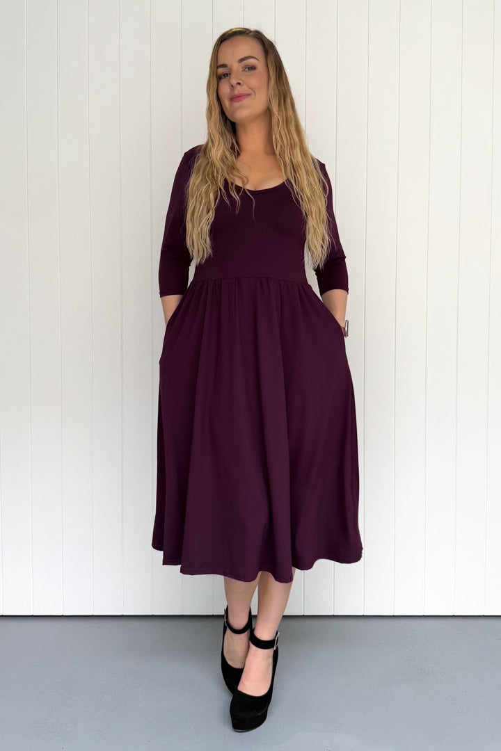 Plum - 3/4 Sleeve - Midi Dress - Pockets