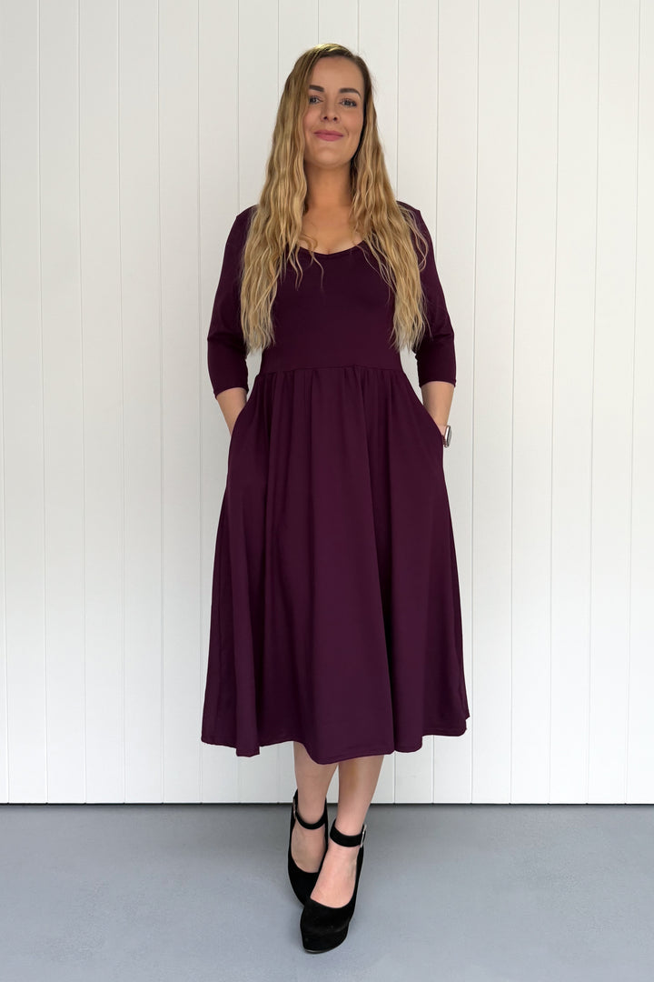 Plum - 3/4 Sleeve - Midi Dress - Pockets