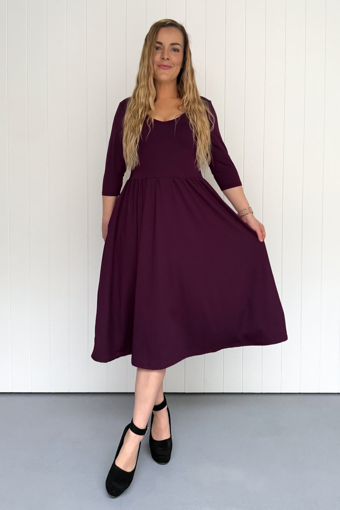 Plum - 3/4 Sleeve - Midi Dress - Pockets