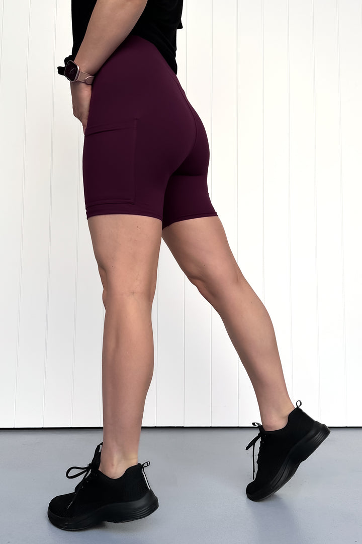 Plum - Casual - Mid Shorts - Pockets