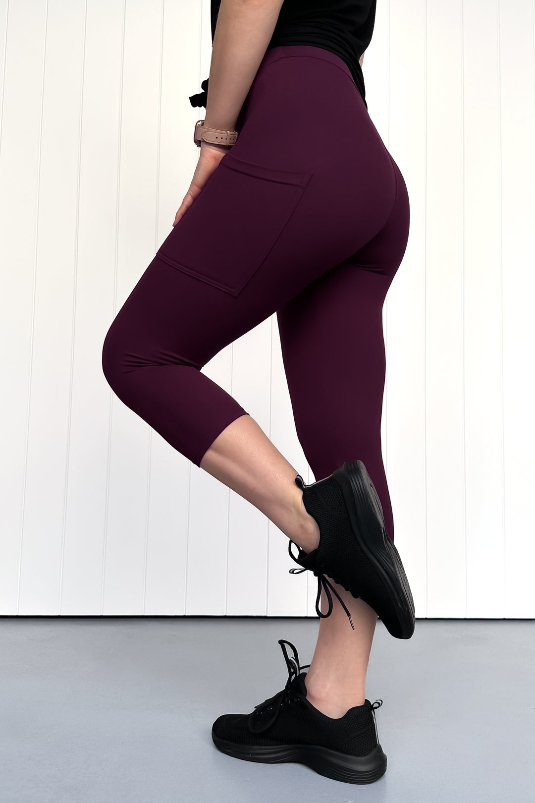Plum - Casual - Capri Leggings - Pockets