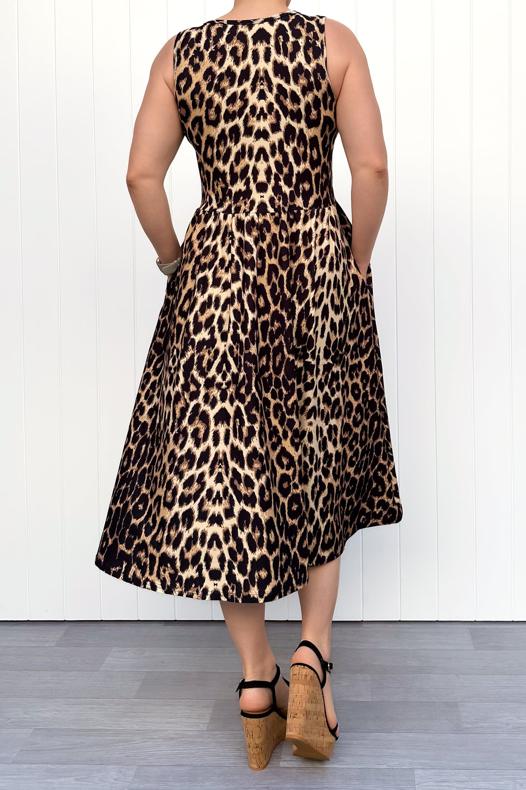 Wild Leopard - Sleeveless Midi Dress - Pockets