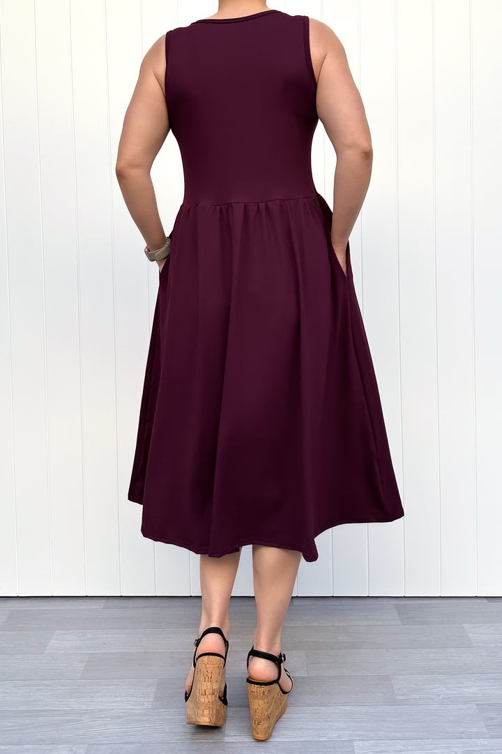 Plum - Sleeveless Midi Dress - Pockets