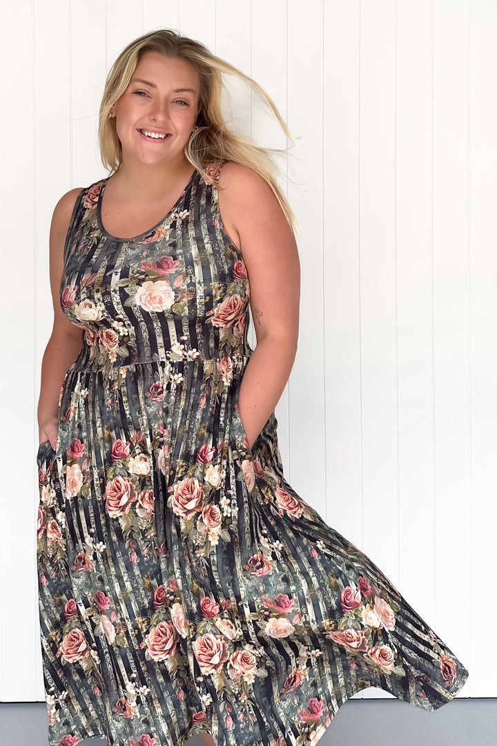 Heritage Rose - Sleeveless Midi Dress - Pockets