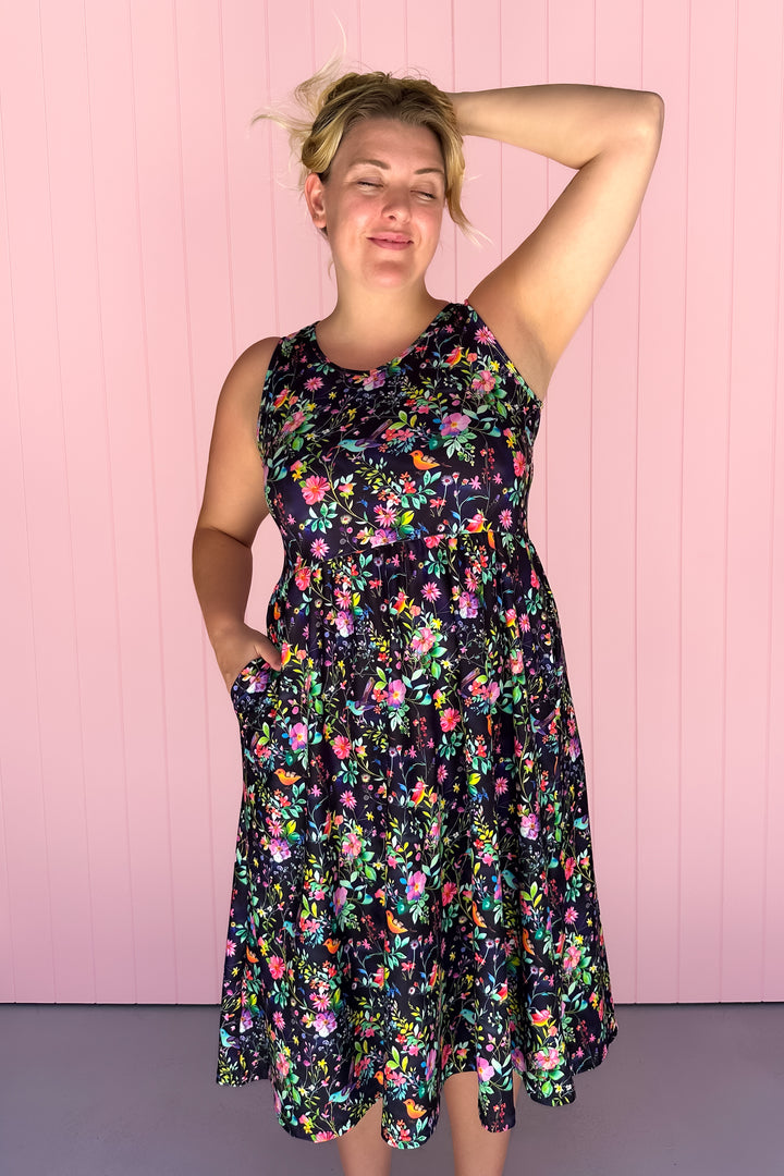 Birds and Blooms - Sleeveless Midi Dress - Pockets
