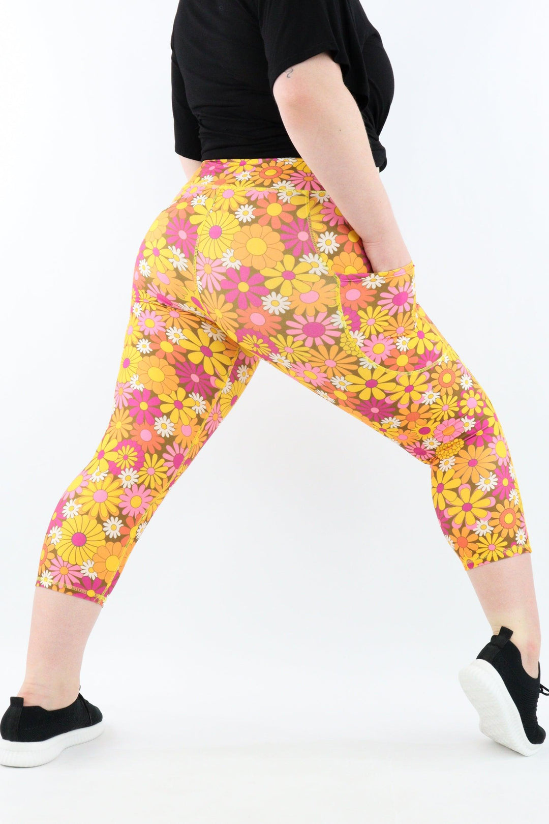 Posy Pop - Casual - Capri Leggings - Pockets - Pawlie