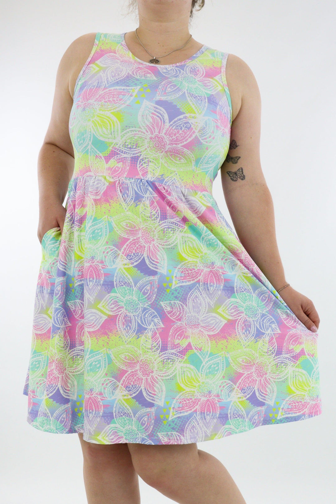 Freedom Flower - Sleeveless Skater Dress - Knee Length - Side Pockets - Pawlie
