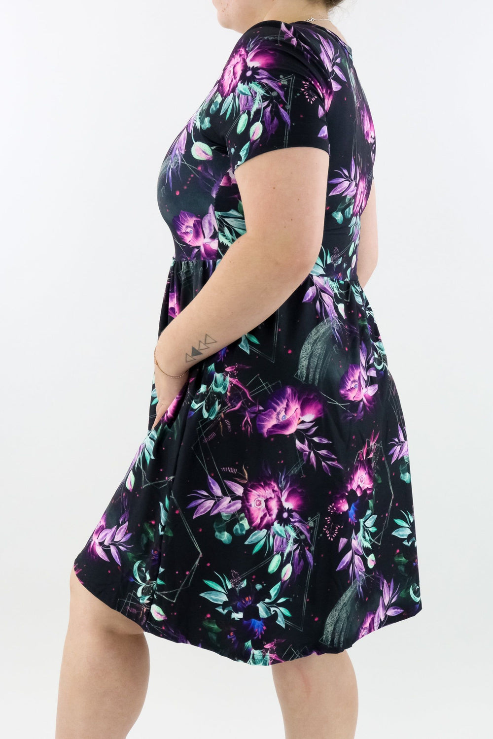 Evanescent Flower - Short Sleeve Skater Dress - Knee Length - Side Pockets Knee Length Skater Dress Pawlie   