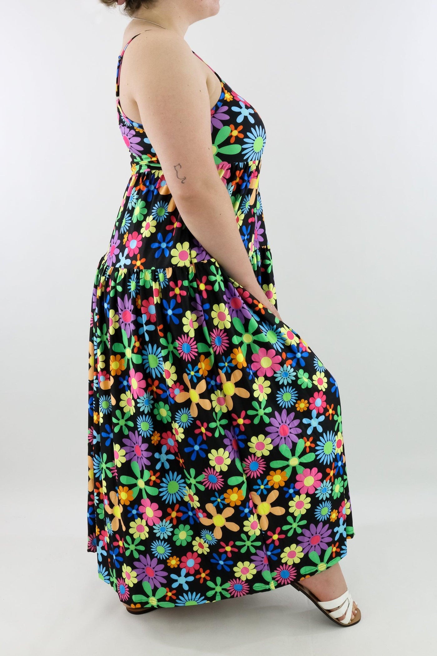 Flower Power - Strappy Maxi Dress - Pockets - Pawlie