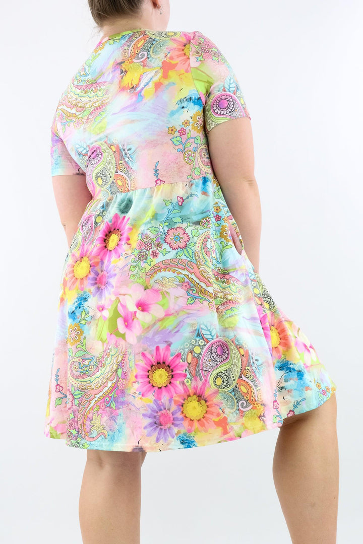 Ying Yang Oasis - Short Sleeve Skater Dress - Knee Length - Side Pockets - Pawlie