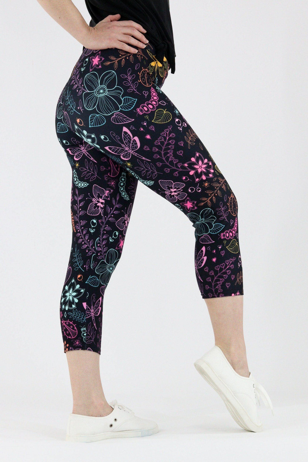 Arthropod Allure - Casual Capri Leggings Casual Capri Leggings Pawlie   