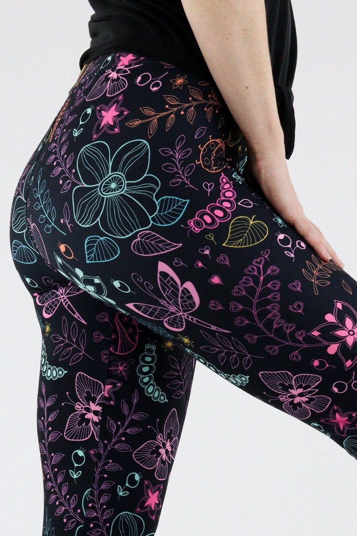 Arthropod Allure - Casual Capri Leggings Casual Capri Leggings Pawlie   