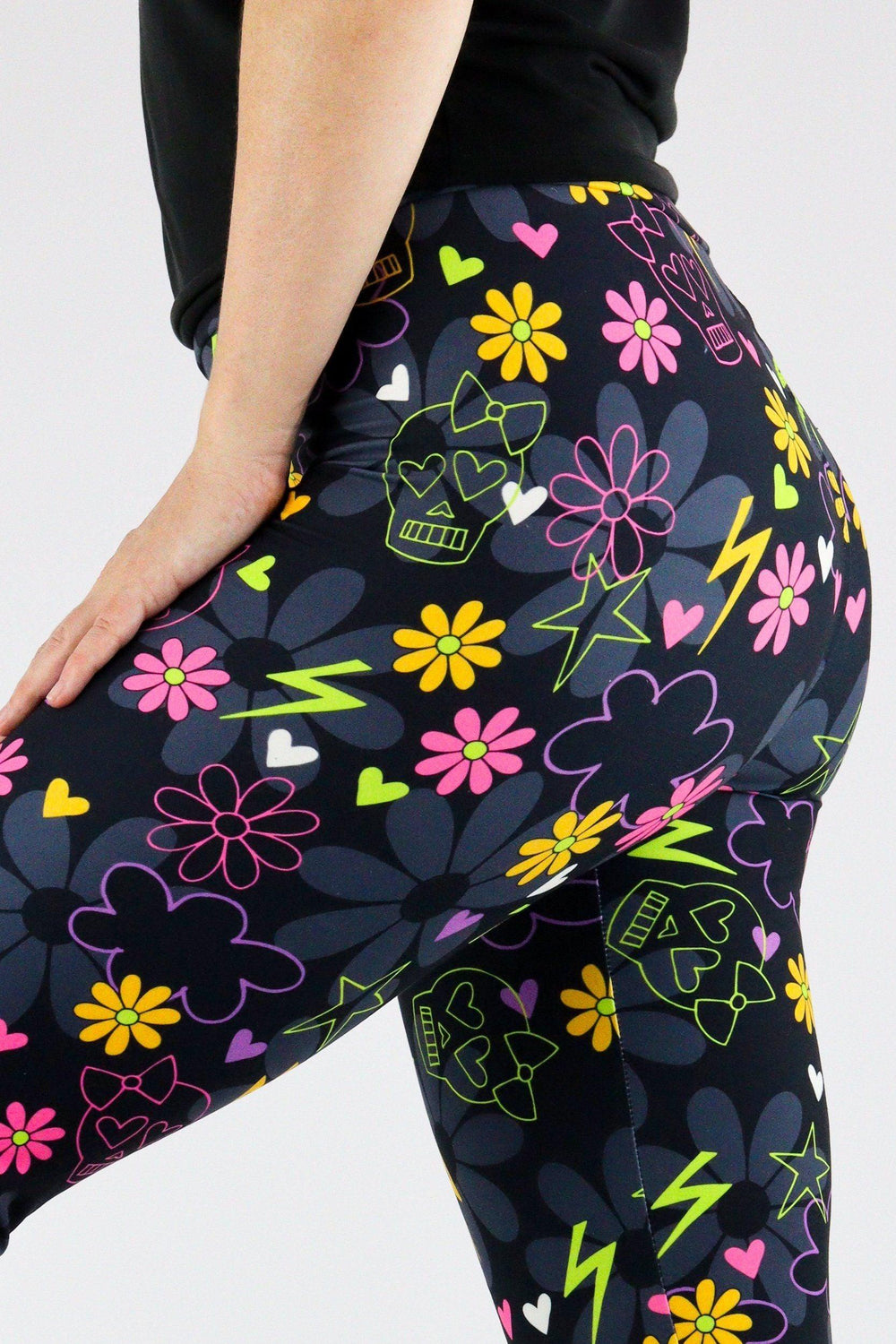 Pretty Skull - Casual Capri Leggings Casual Capri Leggings Pawlie   