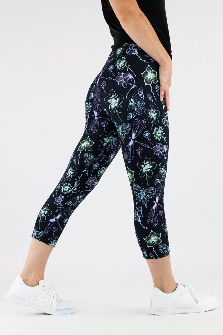 Vivid Oasis - Casual Capri Leggings Casual Capri Leggings Pawlie   