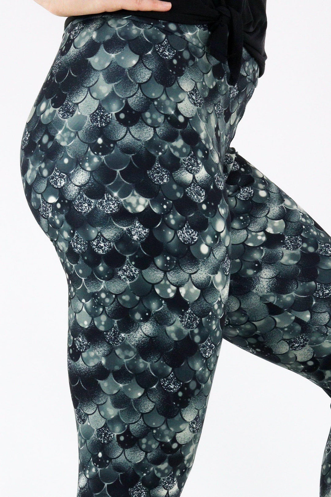 Raven Mermaid - Casual Capri Leggings Casual Capri Leggings Pawlie   